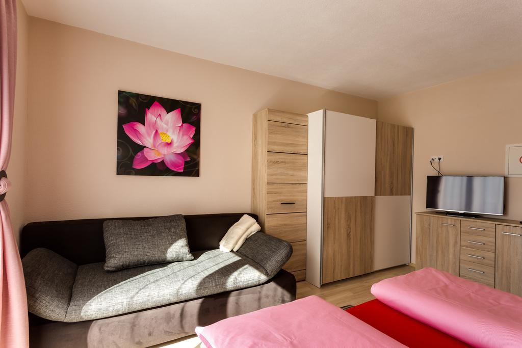 Biancas Ferienwohnung Im Haus Roswitha Tumpen Экстерьер фото